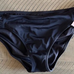 NWT - Victoria's Secret - Knockout Bikini Bottoms - Black - M